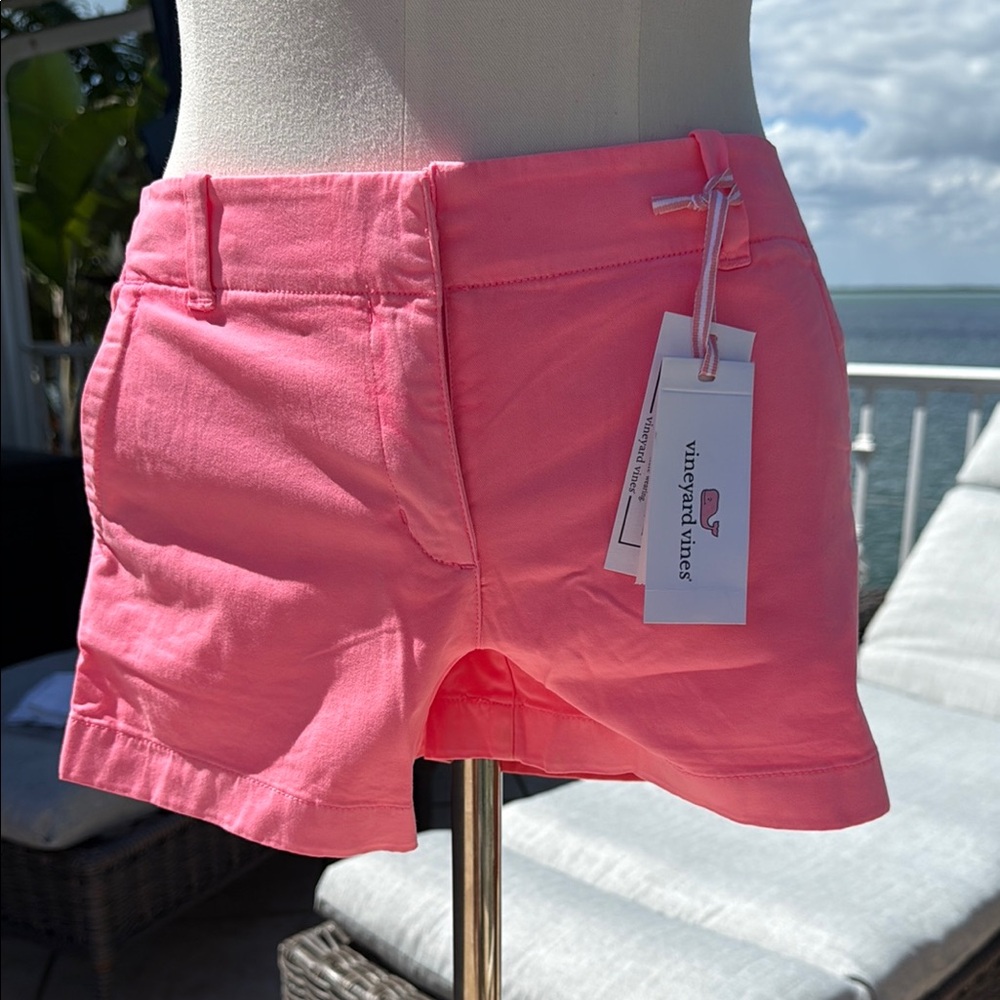 Vineyard Vines Women's knockout pink girls everyday short
